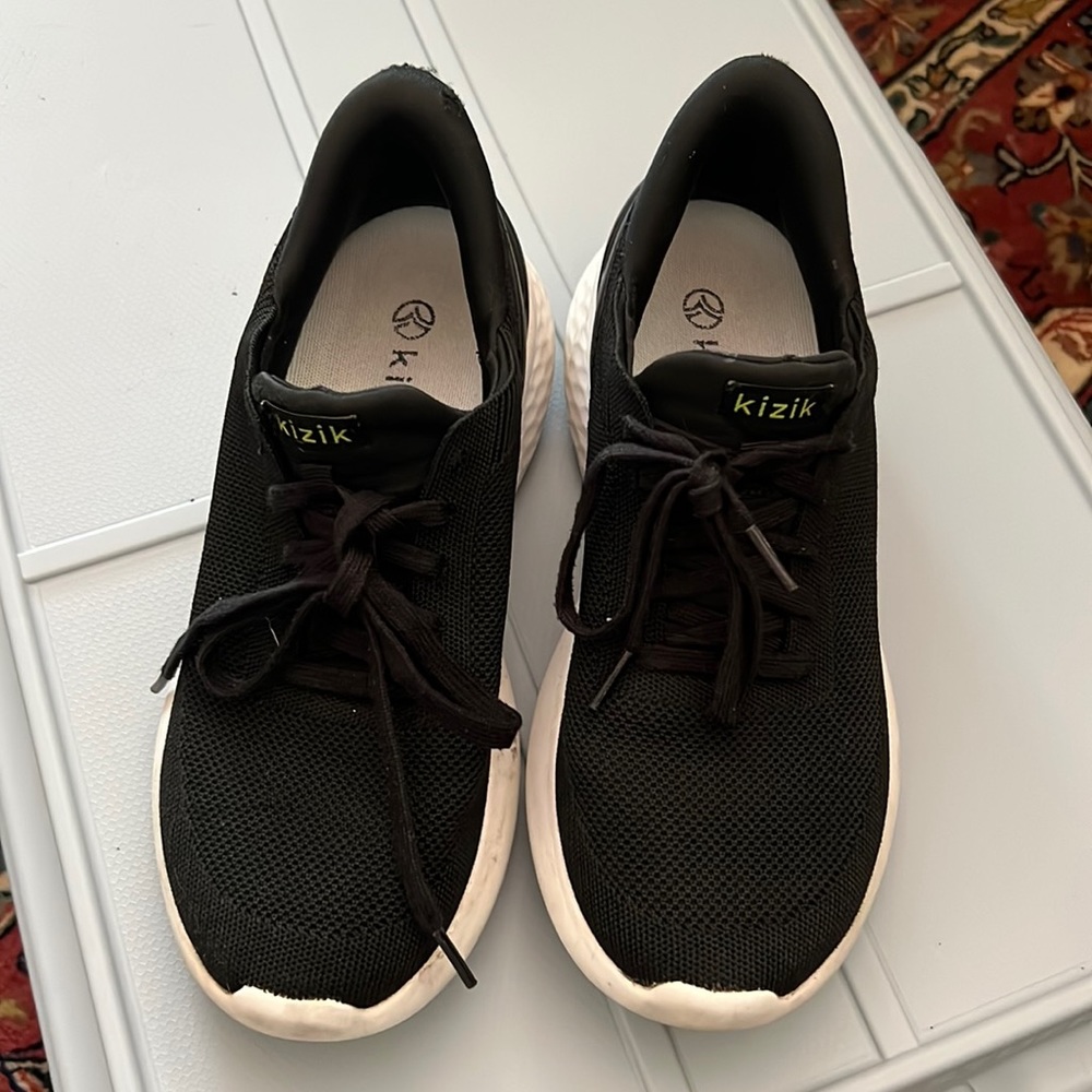 Barely worn Kizik shoes, women’s size 8 1/2 wide